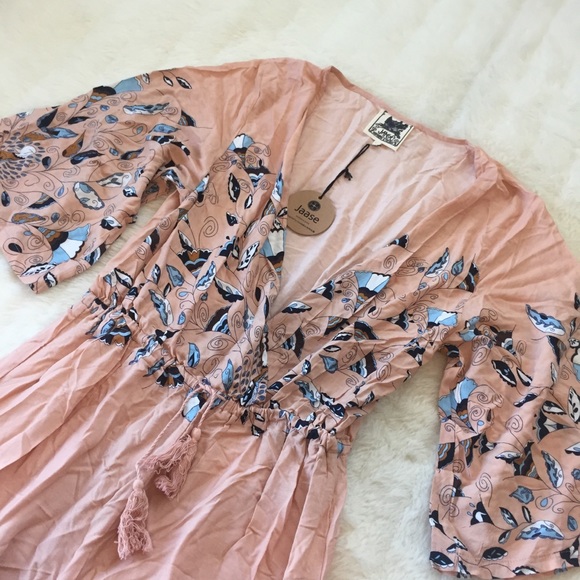 Boho Blush Floral Romper L NWT - Picture 2 of 8